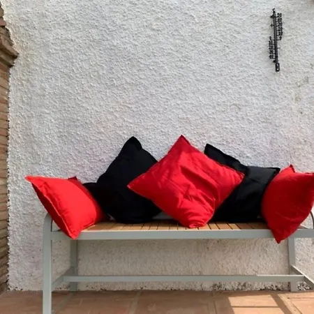 Casa Christabel Y Casa Annabel 베날마데나코스타